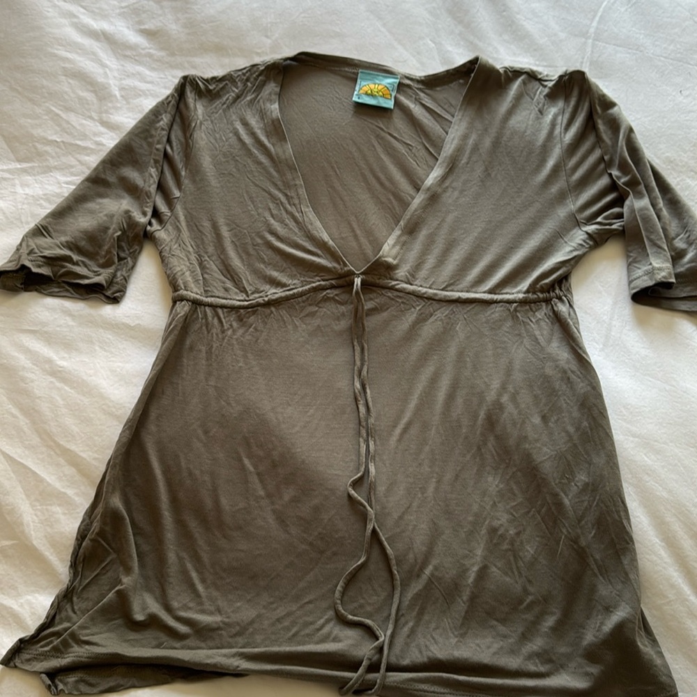 Cute C&C flowy top